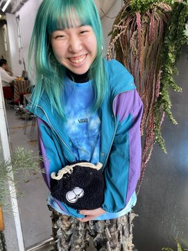 フィン(fin,) fin, ケアブリーチカラー/ハイトーン/ダブルカラー/パーマ/天神