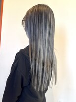 モア(moa)&nbsp;シャドウルーツバレイヤージュ