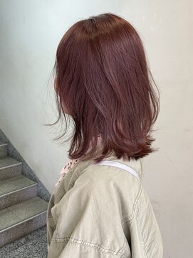 ネオリーブ チロル 横浜西口店(Neolive CiroL.) ミディアムレイヤー ピンクカラー 【miku】