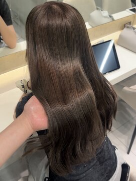 ロンドメリア 天神大名店(Lond Melia) レイヤーカット小顔に見せるヘア/韓国ヘア/髪質改善/福岡/天神