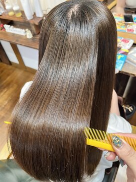 ル コワン ククー(Le coin coucou) 酸性ストレート