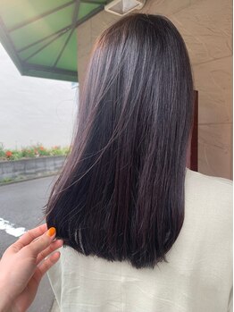 話題のアミノ酸髪質改善【フローディアトリートメント】で、指通りなめらかな美髪が叶う♪