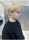 韓国風ブリーチカラー/抜きっぱなしブロンド/眉毛カット