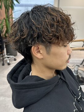 スターズレイ 本川越(STARS ray) ツイストスパイラルパーマ ツーブロック ブラウンカラー 20代