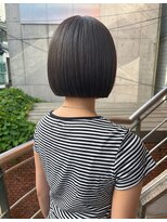 フォト 新宿三丁目(foto) 髪質改善縮毛矯正地毛風ストレート切りっぱなしボブ