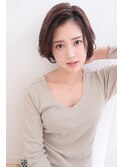 前髪かきあげスタイル　ミディアムボブ