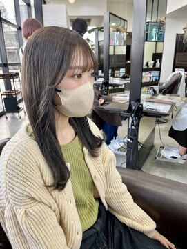 アールトゥーヘアー(art To Hair) オリーブ/グレージュ/前髪