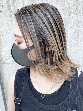 ログ キンシチョウ(L.O.G KINSHICHO) ブロンドバレイヤージュハイライト