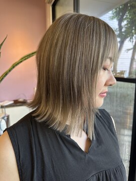 アヴァンス 北花田店(AVANCE) ＊切りっぱなし/ボブ/ストレート/外はね
