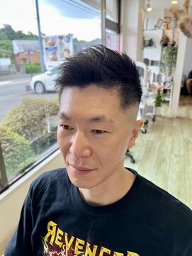 トコトコボーイ(TOCOTOCOBOY) すっきりフェードカット