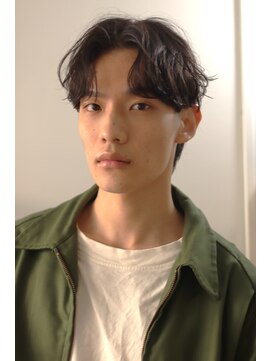 ブークル(boucle) 毛流れニュアンスセンターパート