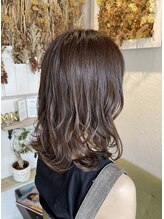 フロール(florun) ミディアム×レイヤーカット×モカグレージュ
