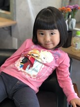 クシュ 所沢西口プロぺ通り(kusyu... ) バーガンディだんじり編み込みハッシュカットペールオレンジ黒髪