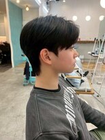 ロミー 本厚木(ROMMY.)&nbsp;メンズヘア◎ウルフカット黒髪フェザーショートセンターパート◎