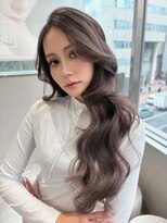 リリー(Lilley)&nbsp;【稲永麻衣】コリエク+羽エクステ+ロングヘア+ブリーチ+韓国ヘア