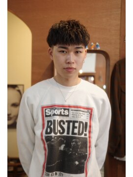 エディ(Edy) メンズ刈り上げスパイキーショートニュアンスパーマ眉毛カット