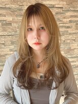ログ ヘアー(LOG HAIR)&nbsp;ロングレイヤー＆ペールベージュエンドカラー