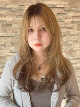 ログ ヘアー(LOG HAIR) ロングレイヤー&ペールベージュエンドカラー