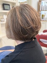 ユーアンドアイ(you & i)&nbsp;70代・80代の方におすすめ上品なパーマボブと白髪ぼかしカラー