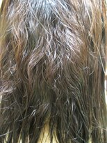 ヨシユキコンディショニング&nbsp;ダメージレスな縮毛矯正「強いくせ毛～ダメージ毛まで対応」５7