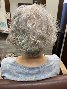 エモーション(Emotion) ショートボブパーマ