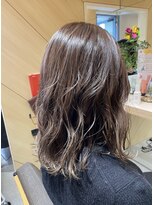 ヘアサロン テラ(Hair salon Tera) ベージュ系統　艶カラー