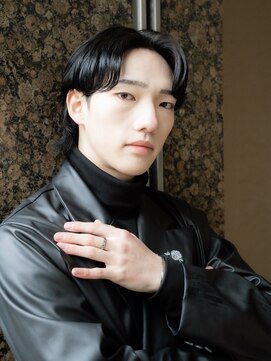 メイン(MENIN) コンマ×センターパート×シークレットパーマ韓国風［相模大野］