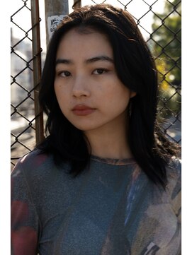 アンダーカレント(undercurrent) ミディアムヘア