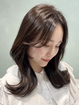 ティア(Tia.)&nbsp;(韓国風/くびれヘア/縮毛矯正/前髪/韓国レイヤー/小顔)