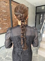 シクネ 新潟駅 万代(SHICUNE)&nbsp;編みおろしツインスタイル