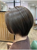 ショートボブ