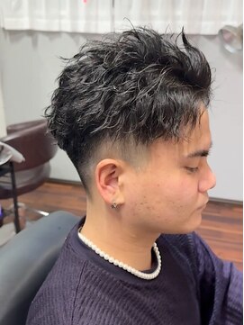 リ メイロ(Re.Meiro) スパイキーショート【メンズ/パーマ/眉毛/沖縄市/美里】