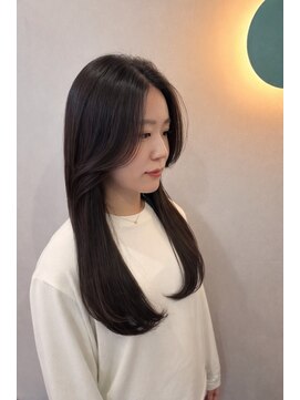 コロレ(COLORE) 自然なツヤとまとまりのあるロングレイヤー