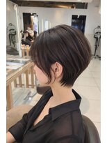 ロハスバイケンジ(LOHAS by KENJE)&nbsp;丸みとくびれでシルエットが綺麗に見えるショート