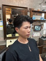 アールズ ヘア(R's hair)&nbsp;MEN’S HAIR/サーフカール/刈り上げセンターパート/印西