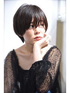 ユノ(juno) 【juno】ナチュラルシンプル☆女性らしい艶マッシュショート