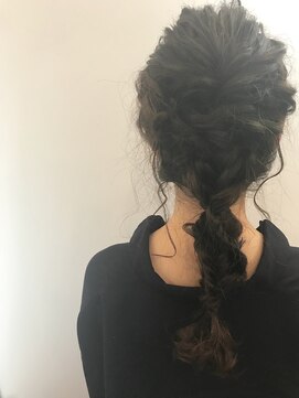 リドルヘアー 石井町店(Riddle HAIR) 編みおろしダウンアレンジ