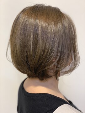 ピアリ(Peri) ナチュラルボブ