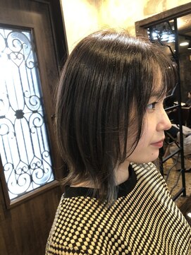 ヘアー クリエイト カルバリ(HAIR CREATE Calbari) レイヤーボブ×グレーインナーカラー