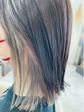 アメイジングヘアー 美沢店(AMAZING HAIR) インナーカラー/シルキーベージュ/切りっぱなしミディアム