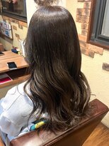 ティアトロアンドリミテバイティアトロ(teatro&limite by teatro)&nbsp;ナチュラルブラウン　グレージュ　地毛風カラー　巻き髪ロング