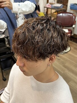 インフィニティー infinity HAIR SPACE BLOOM 波巻きパーマ/メンズマッシュ