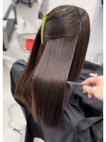 ミラ 銀座(MILA)&nbsp;乾かしただけでまとまる艶髪。縮毛矯正