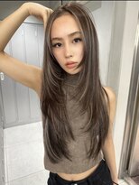 ヨロ 渋谷(YOLO)&nbsp;韓国ヘアーハッシュカットレイヤーカットハイライトカラー