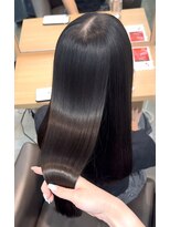 イヴォーク トーキョー(EVOKE TOKYO)&nbsp;髪質改善艶髪カラーミディアムレイヤー