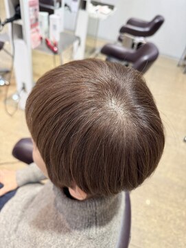 レッド(ReD) 白髪ぼかし/白髪ぼかしハイライト/脱白髪染め/金沢/髪質改善