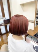 春に軽やか、ぱっつんボブ。