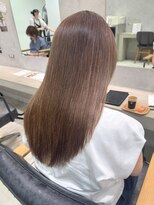 ビブ(VIV)&nbsp;セミロングヘア白髪ぼかしハイライト川崎20代30代40代