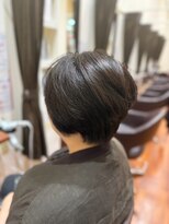 美容室ヒラトヤ 都南店&nbsp;白髪ぼかしハイライトミディアムレイヤー顔周りカットミセスヘア