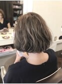 透明感アッシュベージュボブ